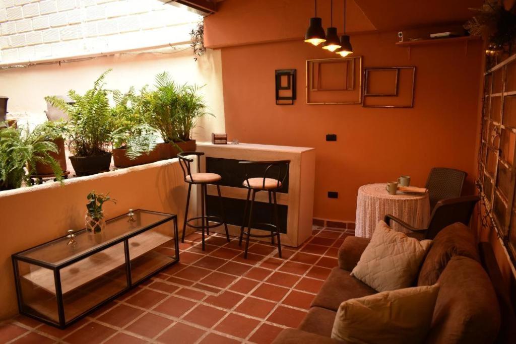 Hostal Casa Primavera Medellín Dış mekan fotoğraf