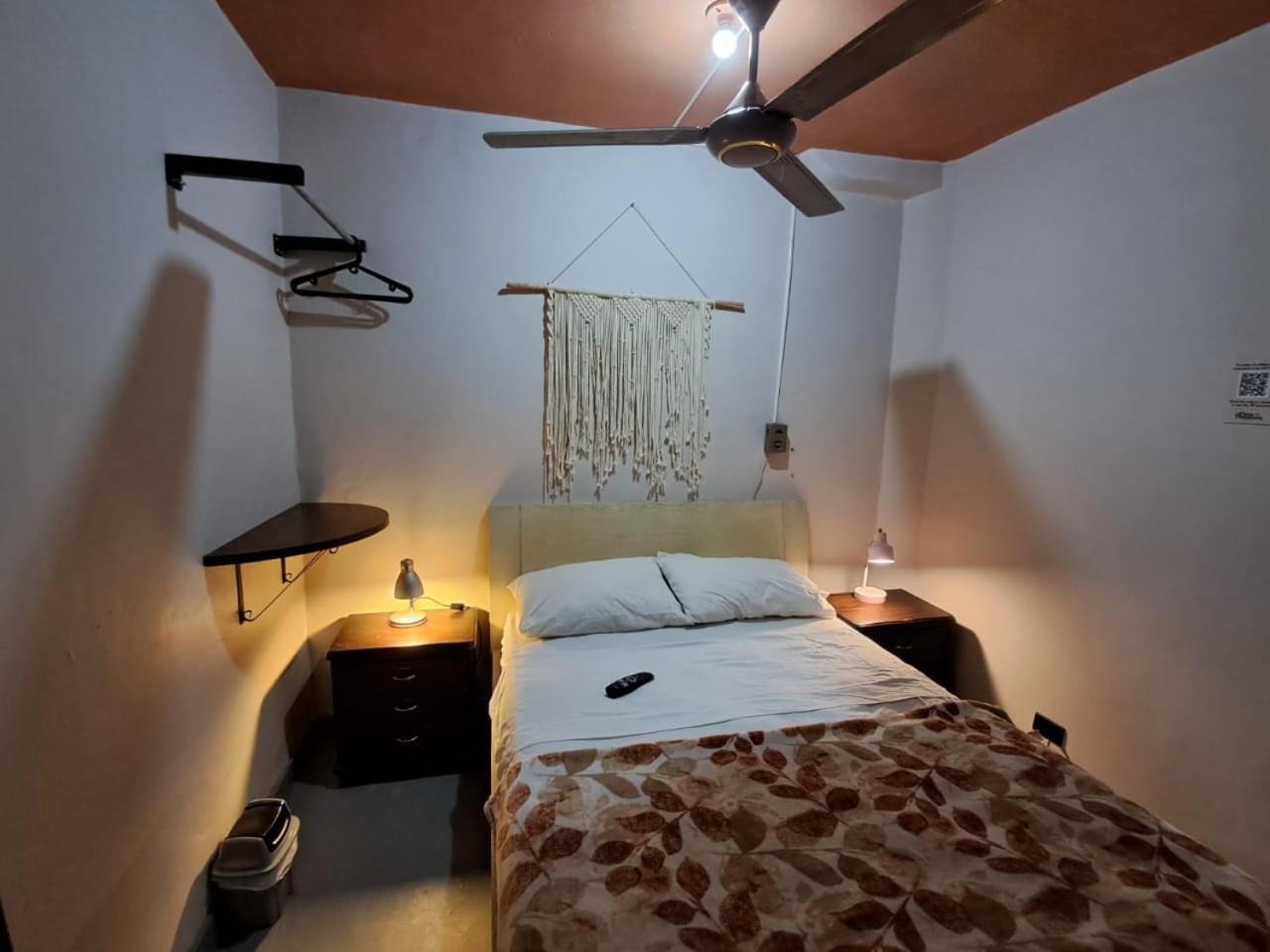 Hostal Casa Primavera Medellín Dış mekan fotoğraf