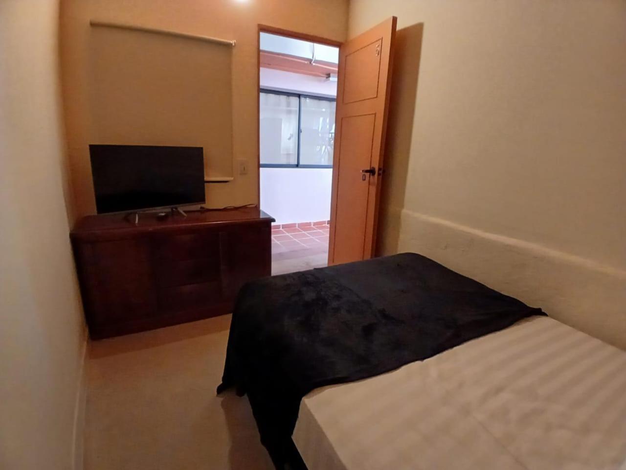 Hostal Casa Primavera Medellín Dış mekan fotoğraf